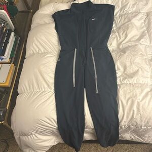 FIGS Rafaela Jumpsuit in Dark Harbor, Size XS